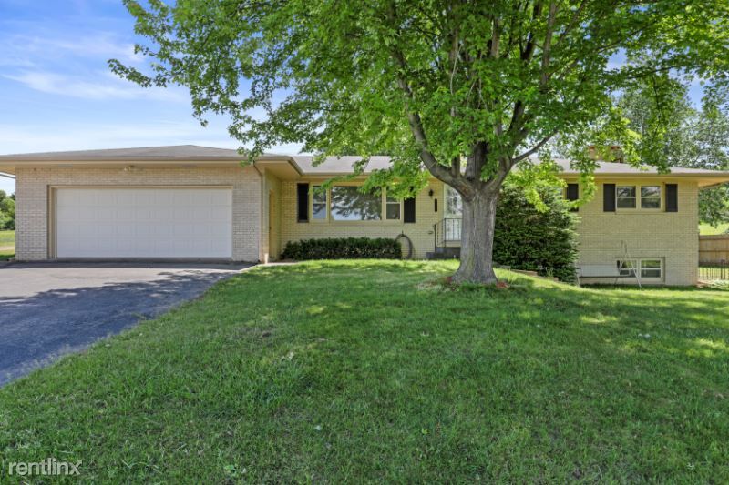 Primary Photo - 4 br, 2.5 bath House - 4825 County Road Q