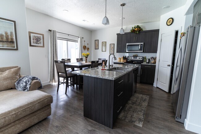 Building Photo - 1404 E 340 S