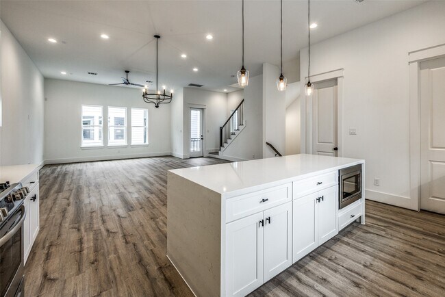 Foto del edificio - 948 Fisher St