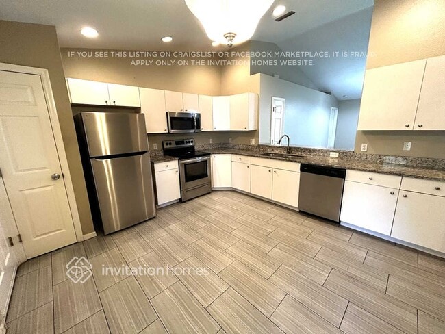 Building Photo - 1523 Yeomans Path