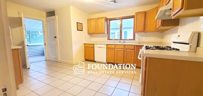 Building Photo - 15 Harriet St