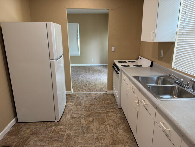 Foto del edificio - 411 1/2 N. Spruce Street-