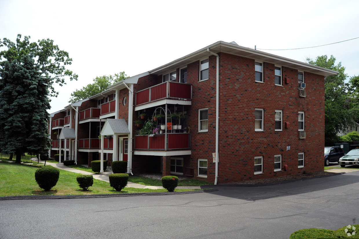 Foto del edificio - Rose Garden Apartments