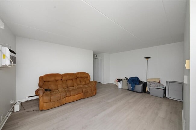 Foto del edificio - 100 Marlene Ct