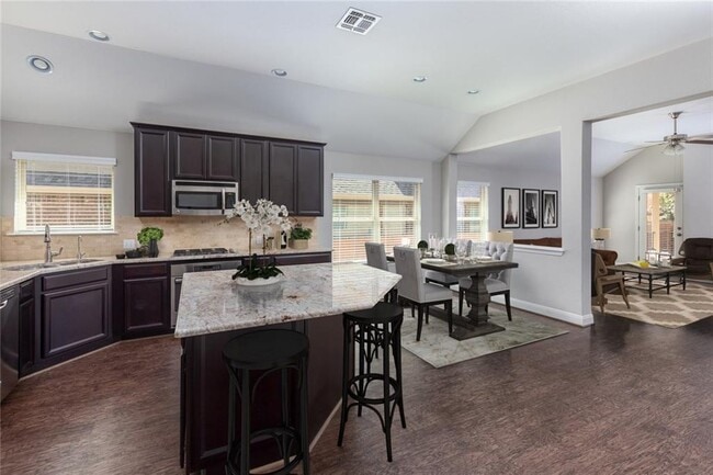 Foto del edificio - 5925 Gunnison Turn Rd