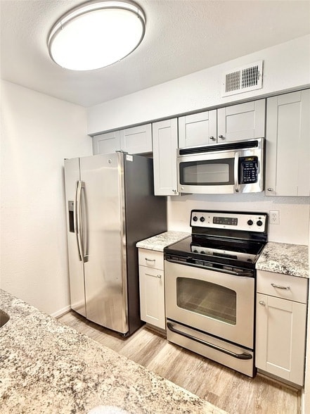 Photo - 4639 Wild Indigo St Apartment