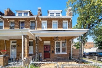 Building Photo - 1678 Montello Ave NE