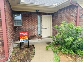 Building Photo - 1627 Summerhill Ct