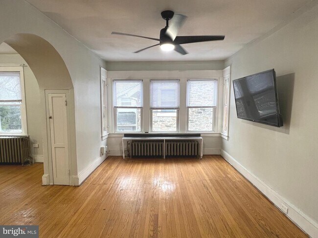 Foto del edificio - 513 E 19th St