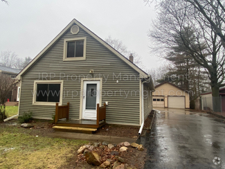 Building Photo - 3148 Robinson Rd