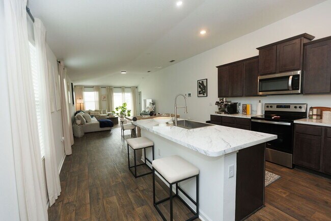 Foto del edificio - For Rent | Like-New 3BR/2BA Home in The Arbors – Northside Jacksonville