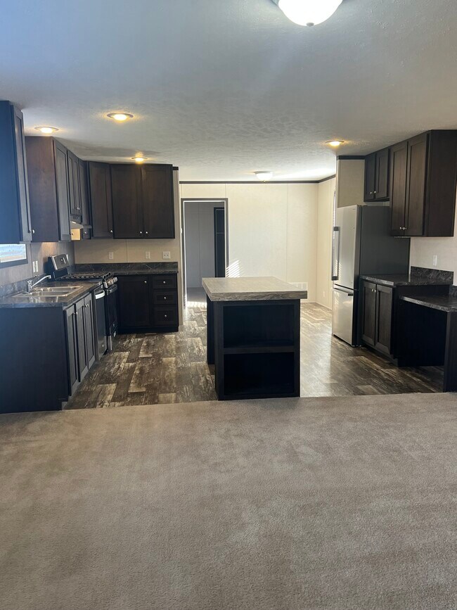 Foto del edificio - 130 Shiawassee River Dr