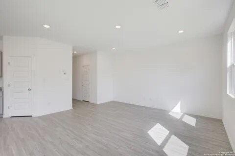 Foto del edificio - 4422 Chandler Rd