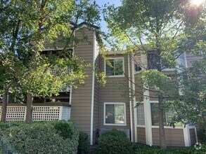 Building Photo - 935 Lake Tahoe Ct
