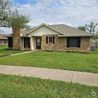 Building Photo - 604 Willow Way