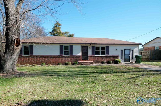Foto del edificio - 6206 NW Angus Cir