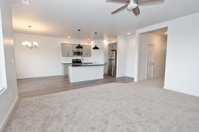 Building Photo - Stunning Single-Level w/Upper Bonus Room Home