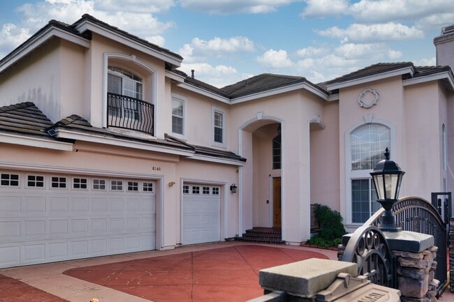 Foto del edificio - 8240 Sheffield Rd