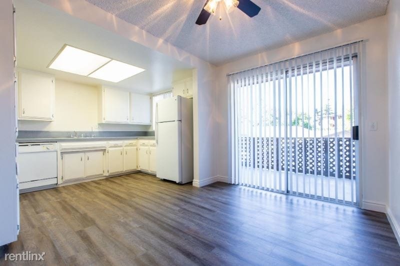 Primary Photo - 2 br, 2 bath Apartment - 1100 Meadow Lake Dr
