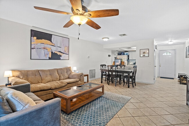 Building Photo - 2539 Fulton Ct