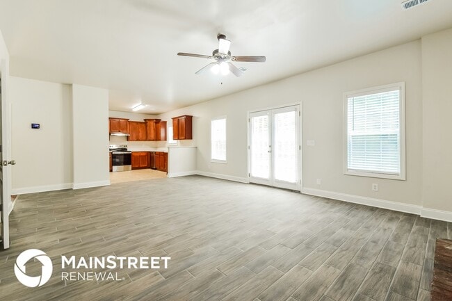 Building Photo - 111 Iverson Pl