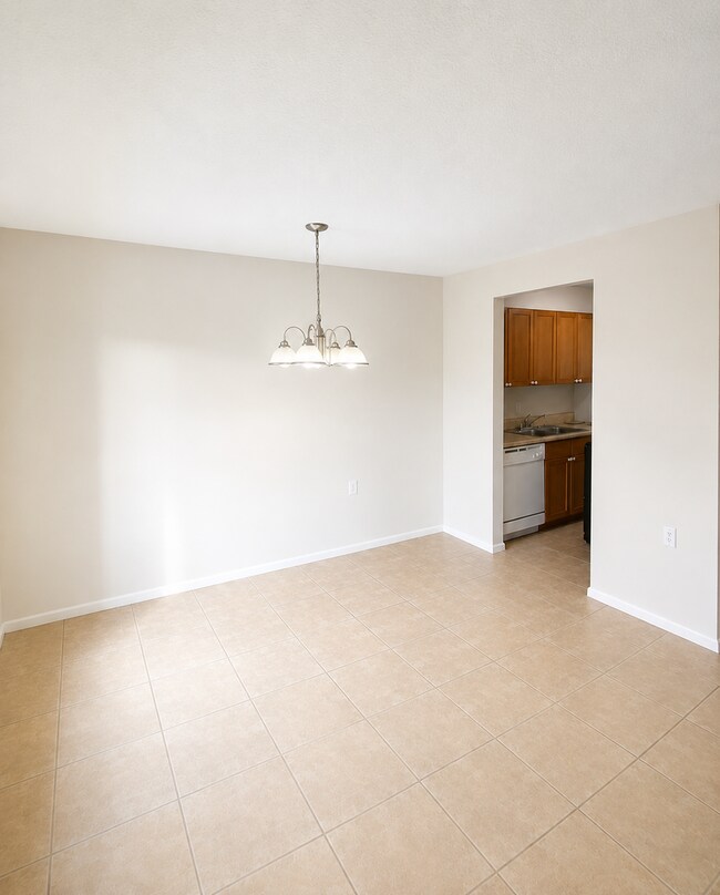 Photo - 2 bedroom, 1 bath condo GREAT DEAL