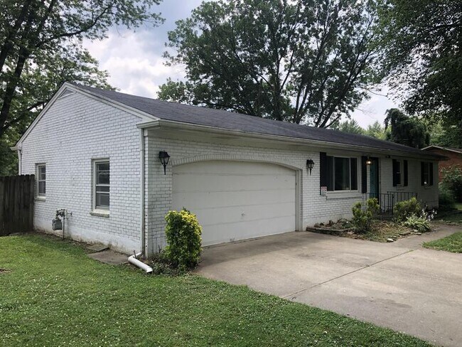 Building Photo - 10217 Dodge Ln