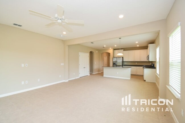 Building Photo - 10274 Pavnes Creek Dr