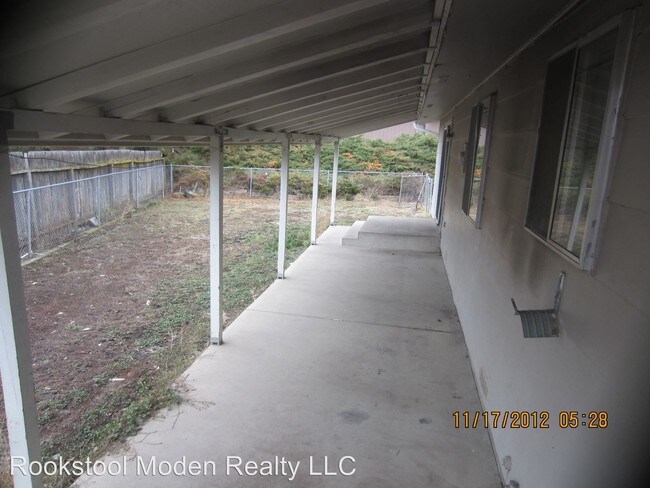 Building Photo - 4176 Adelaide Ave