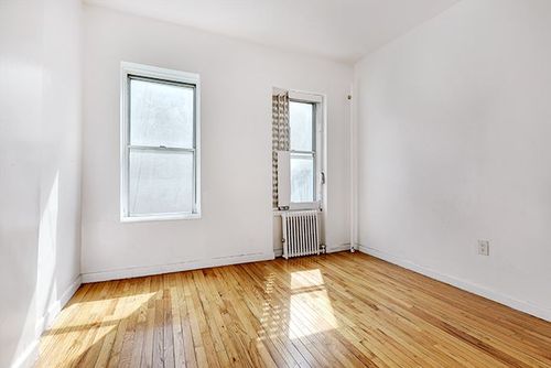 Building Photo - 450 W 54th St