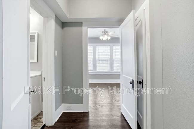 Building Photo - 1807 Lipscomb St