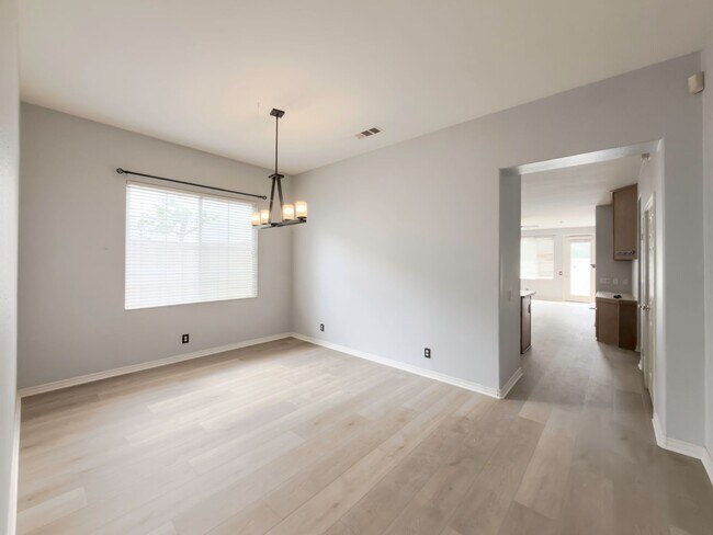 Foto del edificio - COMING SOON! Cute, Single Story Home For Rent In Temeku Hills!