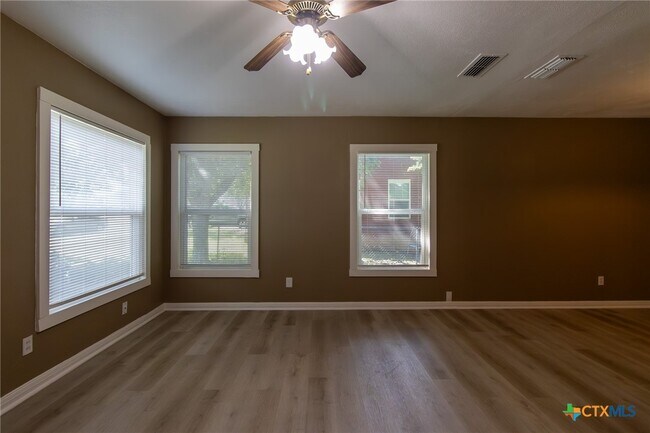 Foto del edificio - 1610 N 22nd St