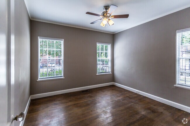 Britton Mansión hab. 2 - Overton Garden Apartments