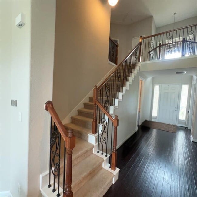 Building Photo - 13525 Northline Lake Dr
