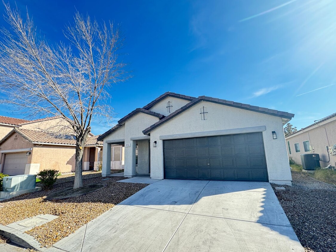 Foto principal - Charming Single-Story 3 bedroom