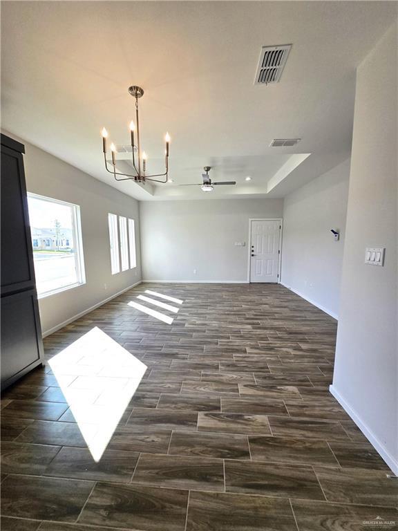 Building Photo - 10 Clarence Dr