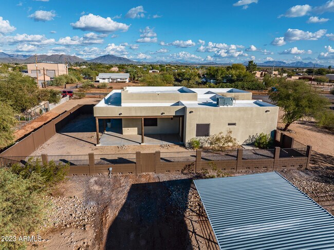 Foto del edificio - 34916 N 10th St