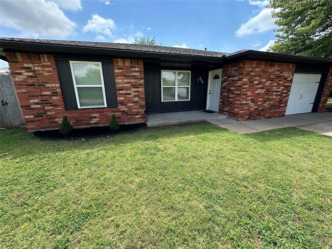 Foto del edificio - 322 W Maple Branch Way