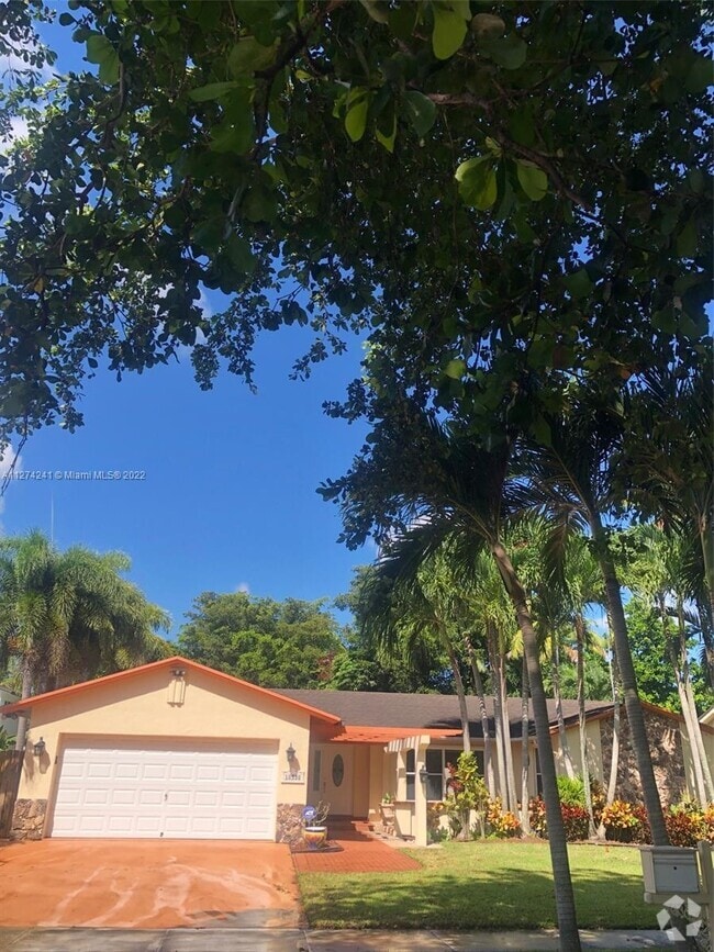 Ramas Of Kendall Townhouses for Rent Miami, FL 3 Townhouses