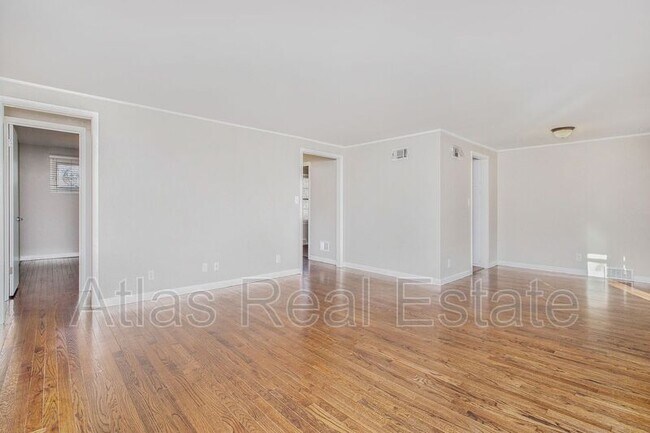 Building Photo - 7535 Briar St