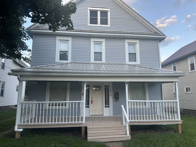 Building Photo - 210 Dixon Ave