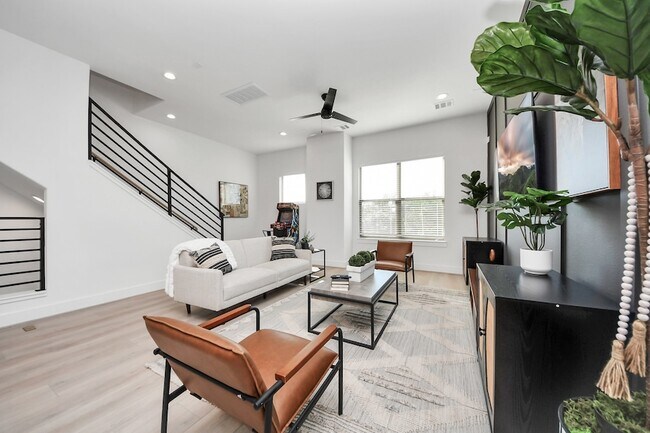 Foto del edificio - 2524 Live Oak St
