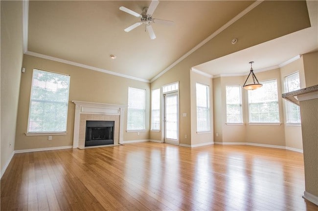 Building Photo - 5148 W Stone Manor