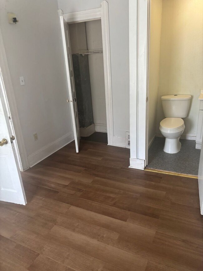 Foto del edificio - Section 8 welcome, 3 bedrooms 1.5 Bath. Sp...