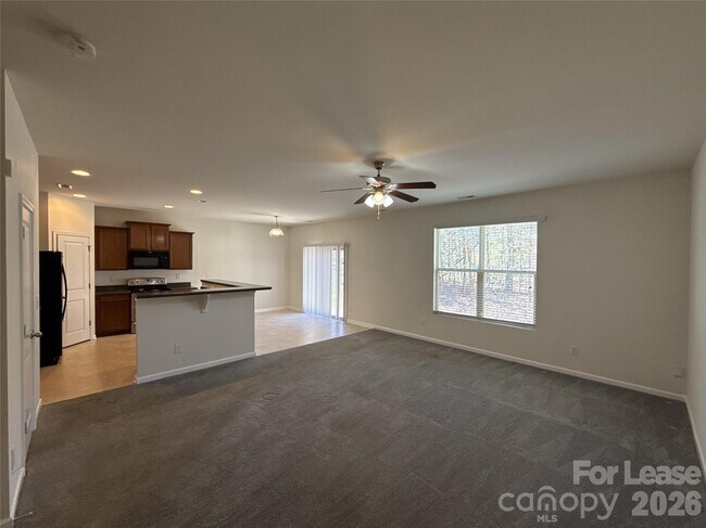 Foto del edificio - 354 Cornielle Ln