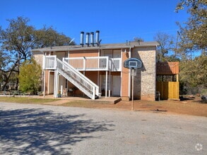 Building Photo - 301 Algerita Dr