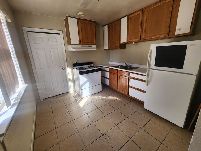 Foto del edificio - Two Bedroom Duplex in Downtown 29 Palms!