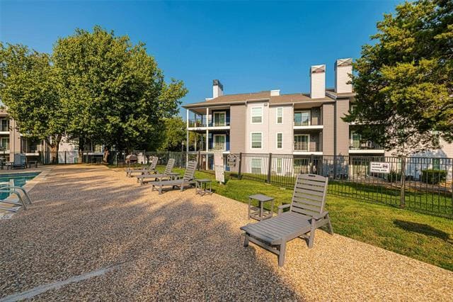 Building Photo - 2430 Cromwell Cir