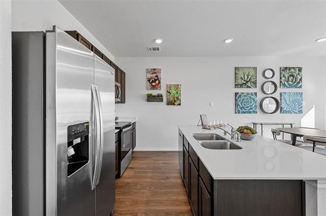 Foto principal - 6922 Vining Dr